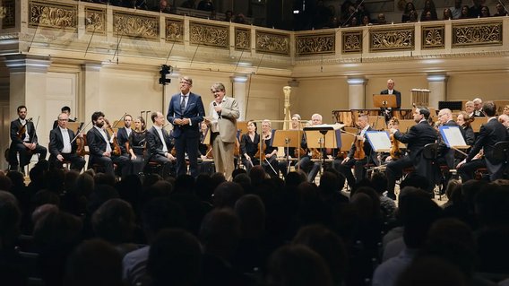 Bild zum Artikel: "Weimer zum Konzert der Münchner Philharmoniker: „Unsere Antwort auf Antisemitismus ist: Freiheit und Toleranz“"