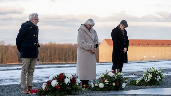 Bild zum Artikel: "Roth unterstreicht Bedeutung der Erinnerungskultur"