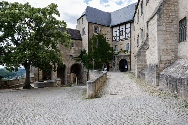 Blick auf das Schloss Neuenburg