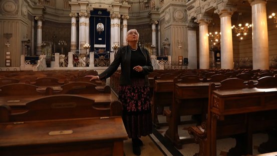 Kulturstaatsministerin Roth in der Synagoge Roms