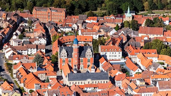 Stadtaufnahme von oben - im Zentrum ist das Juleum in Helmstedt