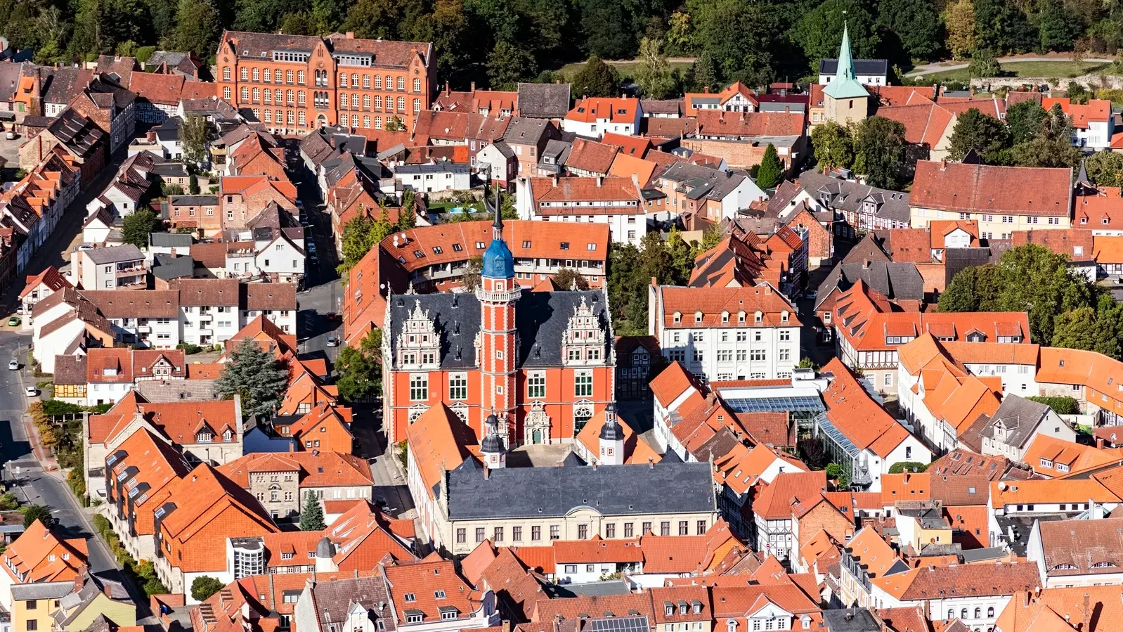 Stadtaufnahme von oben - im Zentrum ist das Juleum in Helmstedt