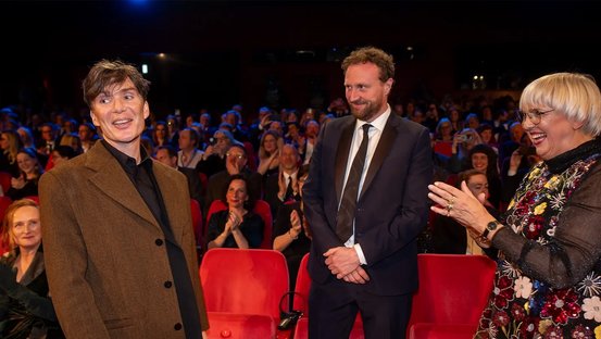 Kulturstaatsministerin Roth begrüßte Hollywoodstar Cillian Murphy.