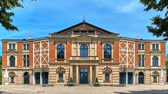  Das Bayreuther Festspielhaus