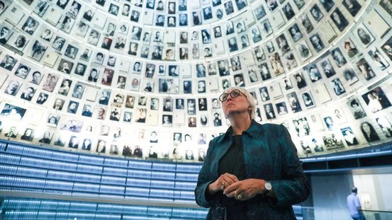 Kulturstaatsministerin Roth in Yad Vashem