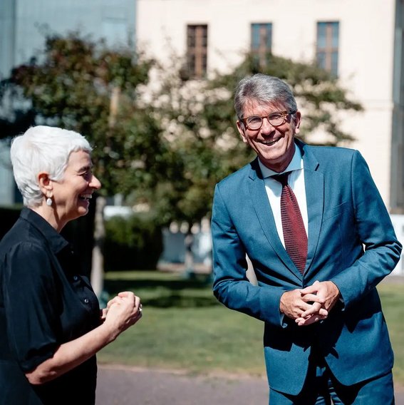 Bild zum Artikel: "Kulturstaatsminister im Dialog"