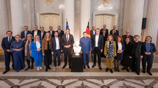 Die Teilnehmenden des 25. Kulturpolitischen Spitzengespr&auml;chs