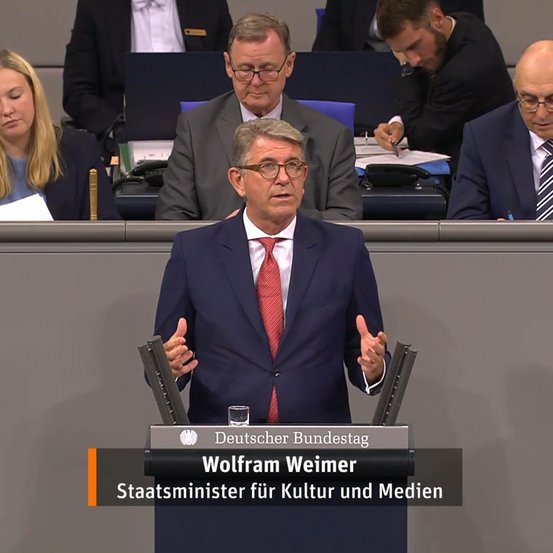 Staatsminister Weimer bei Bundestagsrede im Bundestag