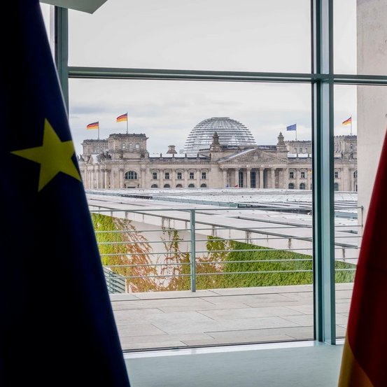Blick auf das Reichstagsgeb&auml;ude