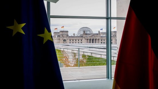 Blick auf das Reichstagsgeb&auml;ude