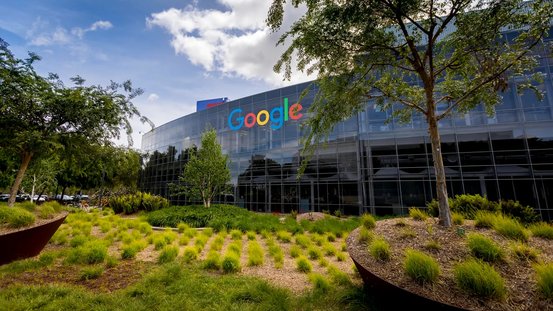 Au&szlig;enansicht der Zentrale von Google in Kalifornien