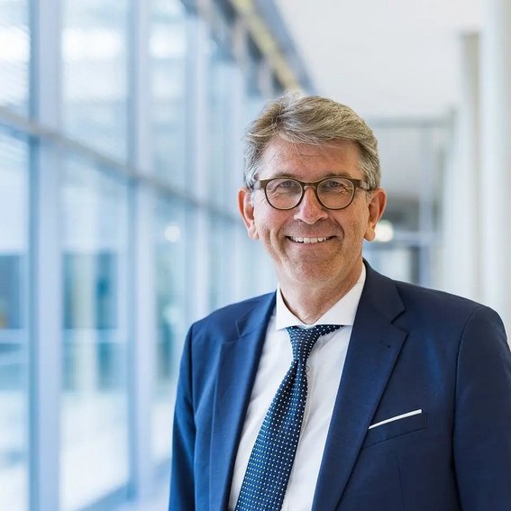 Bild zum Artikel: "Die ersten Tage im Amt"