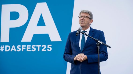 Bild zum Artikel: "Fest der Produktionsallianz"