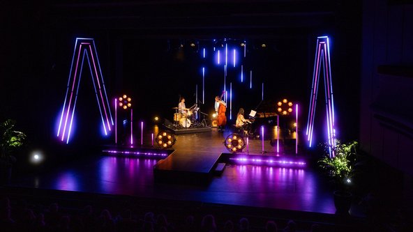 Das Olga Reznichenko Trio spielte live bei der Preisverleihung