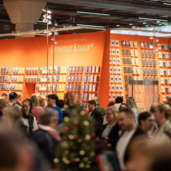 Blick auf den Stand der Verlagsgruppe Droemer Knaur