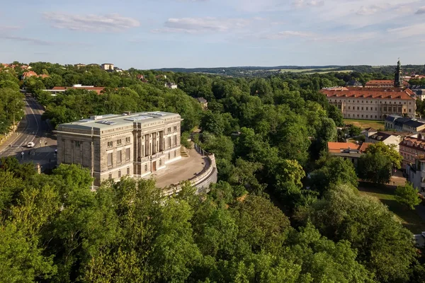 Blick von au&szlig;en auf das Goethe-und-Schiller-Archiv