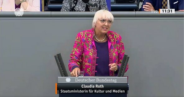 Kulturstaatsministerin Claudia Roth bei der Haushaltsdebatte am 6. September 2023