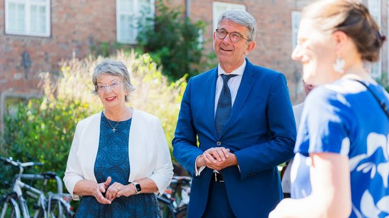 Bild zum Artikel: "Staatsminister Weimer in Hamburg und Lübeck"