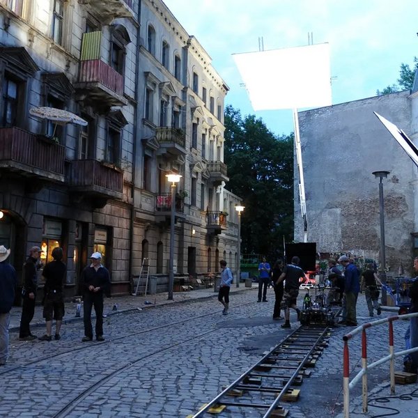 Filmdreh mit Au&szlig;enaufnahmen im Studio Babelsberg